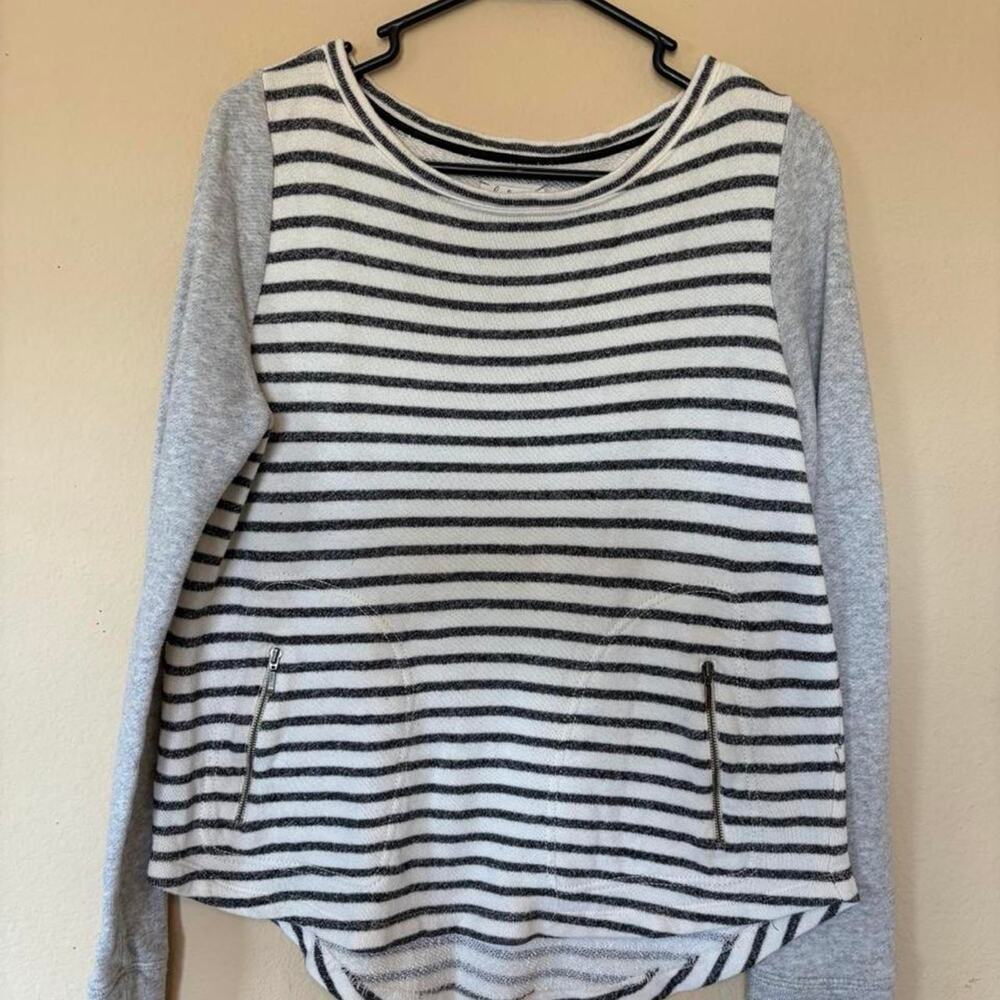 Lou & Grey LOFT Women’s M Gray Striped Pullover Sweatshirt Zip Pockets